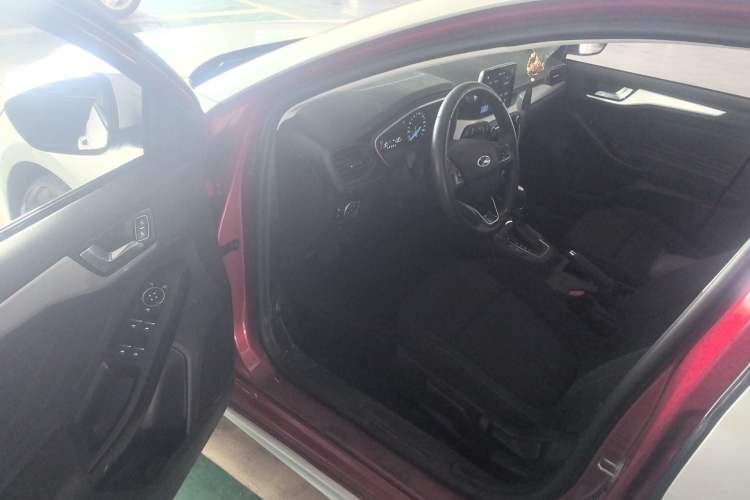 Used Ford Focus 2020 Hatchback 1.5L Automatic Sharp Edition
