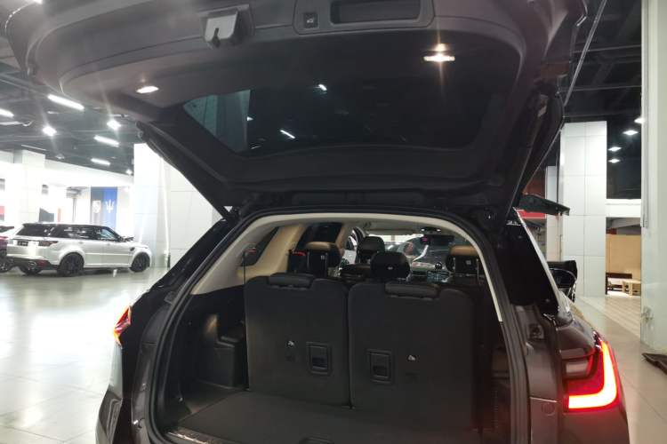 Used Nio ES8 2018 355 km Base Version 7-Seater Edition
