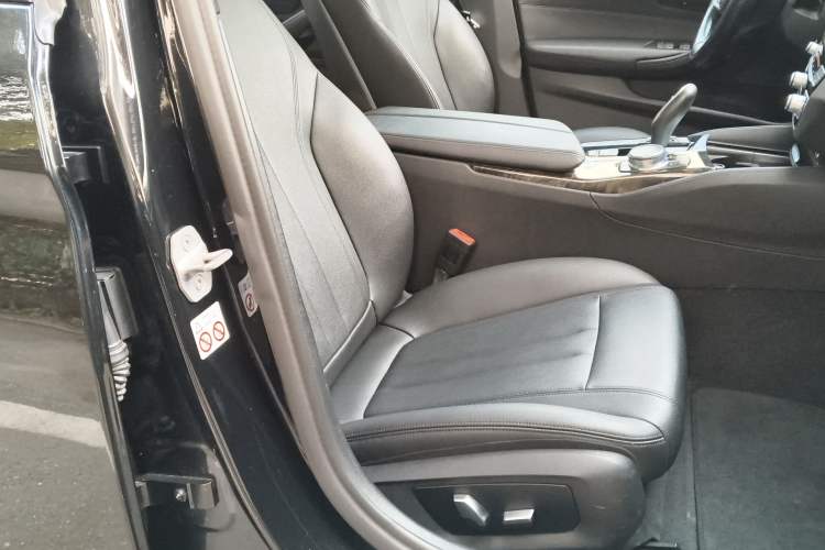 Used BMW 5 Series 2018 525Li M Sport Package
