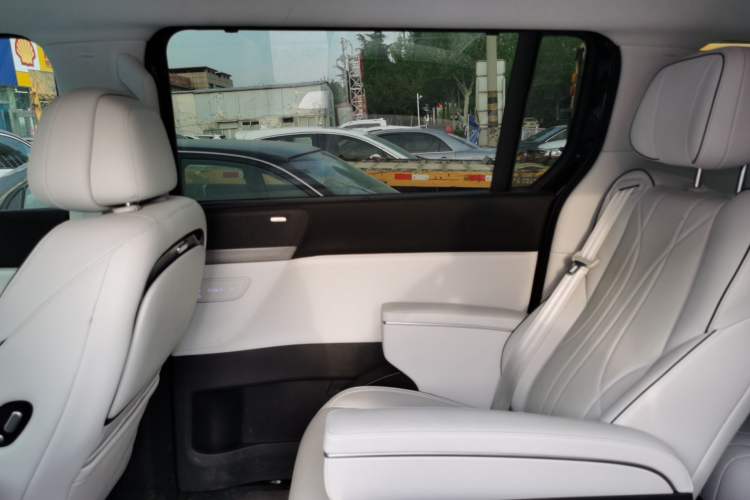 Used XPeng X9 2024 610 Long-Range Pro
