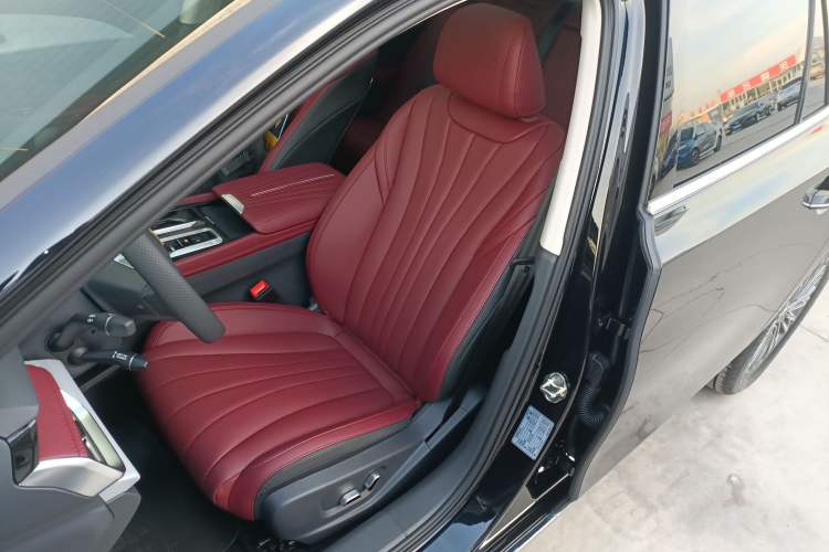 Used Hongqi H5 2025 1.5T DCT Qiyun 500 000th Unit Commemorative Edition
