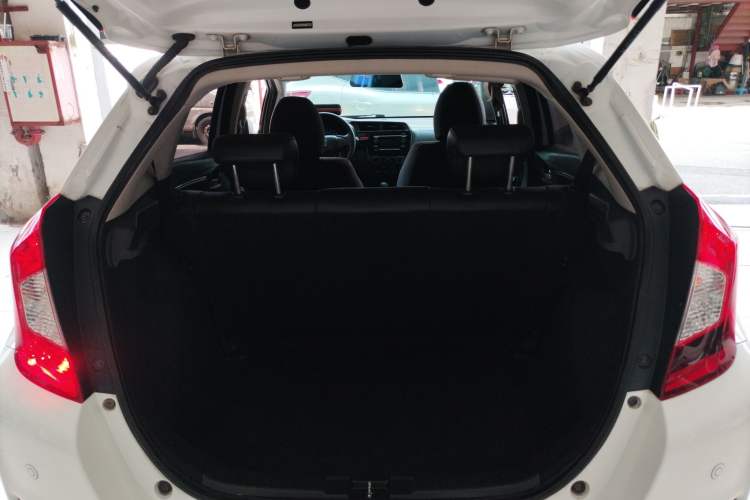 Used Honda Fit 2016 1.5L LXS CVT Comfort Sunroof Version
