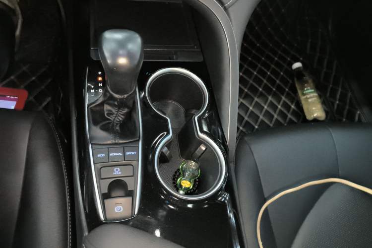 Used Toyota Camry 2019 Revised Version 2.0S Fēngshàng Edition