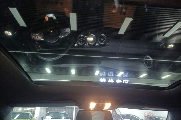 Used Mercedes-Benz A-Class 2022 Revised Version A 200 L Sport Sedan Fashionable Style