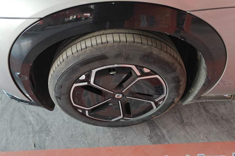 Used  YU7 2025 Ultra-Long Range Rear-Wheel Drive Version