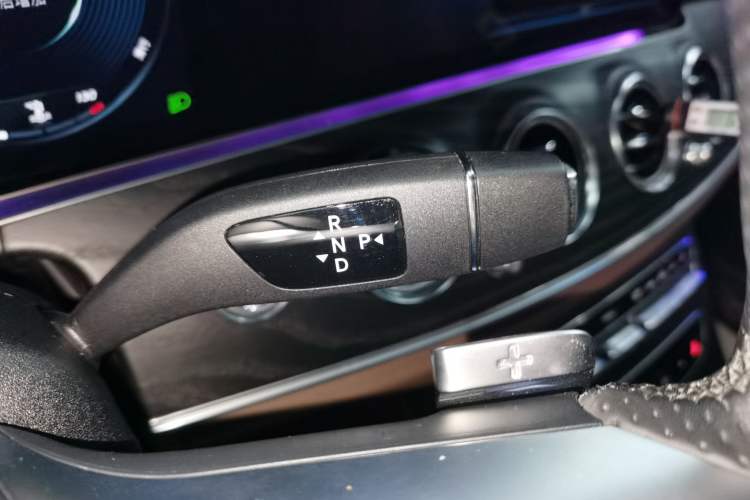 Used Mercedes-Benz E-Class 2022 Second Facelift E 300 L Sport Luxury Edition
