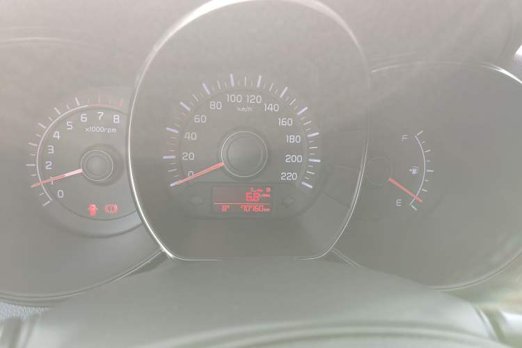 Used Kia K2 2015 Sedan 1.4L MT GLS
