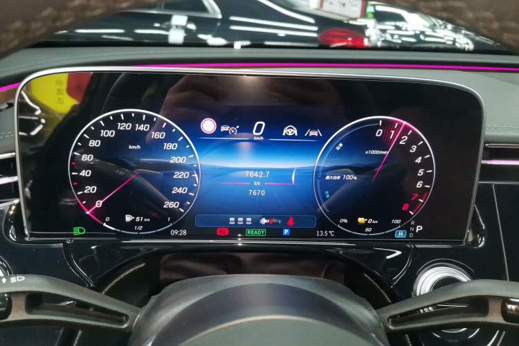 Used Mercedes-Benz E-Class New Energy 2024 E 350 e L Plug-in Hybrid Sedan