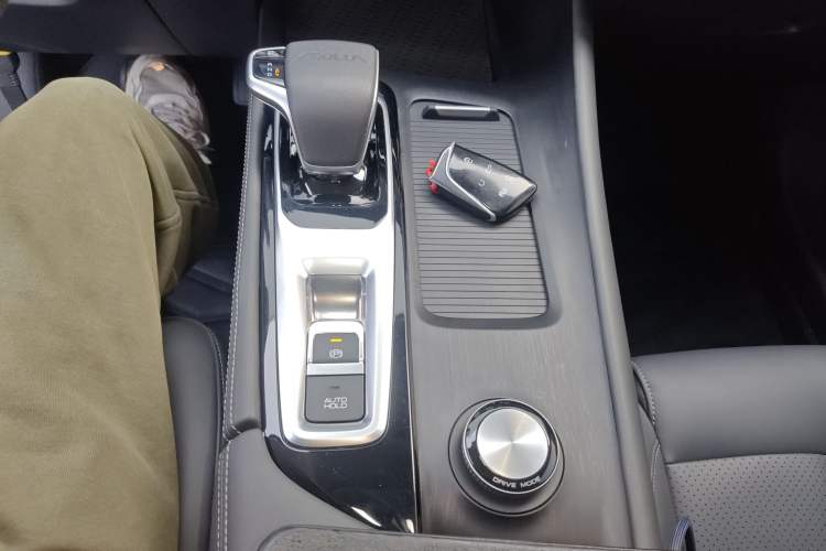 Used Dongfeng Aeolus Huge 2025 Mach Power 1.5T Premium Version