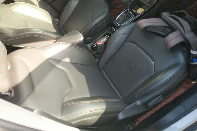 Used  Compass 2019 220T Automatic Home Enjoy Cool Edition
