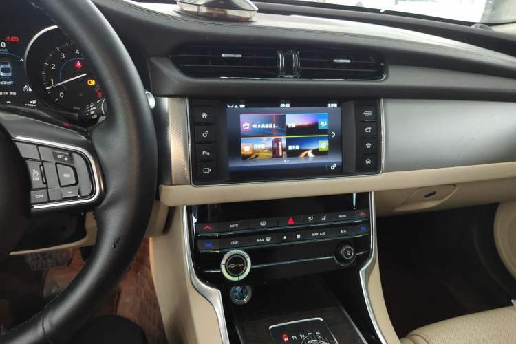 Used Jaguar XFL 2017 XFL 2.0T 200PS Luxury Edition
