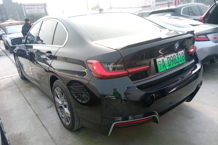 Used BMW i3 2025 eDrive 35 L
