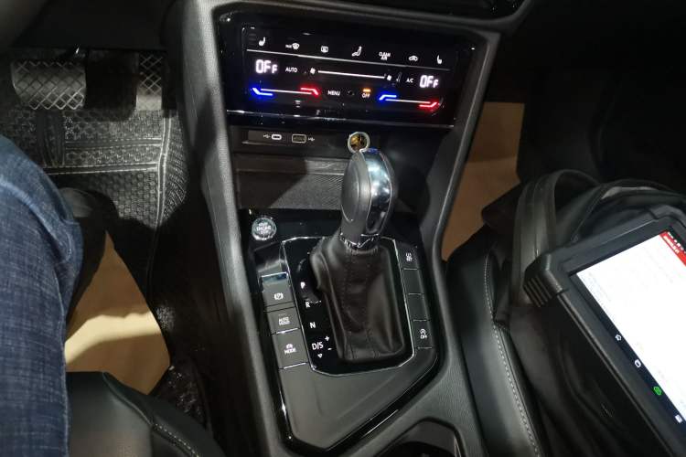 Used Volkswagen Tharu 2021 280TSI Two-Wheel-Drive Luxury Edition
