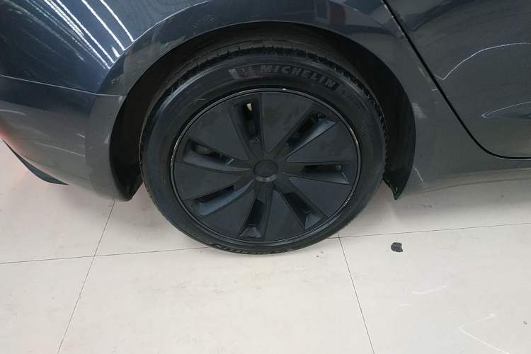 Used Tesla Model 3 2023 Rear-Wheel-Drive Version