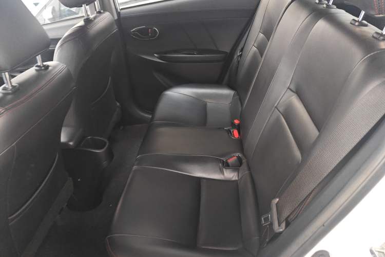 Used Toyota YARiS L 2016 Revised 1.5E CVT Charming Edition