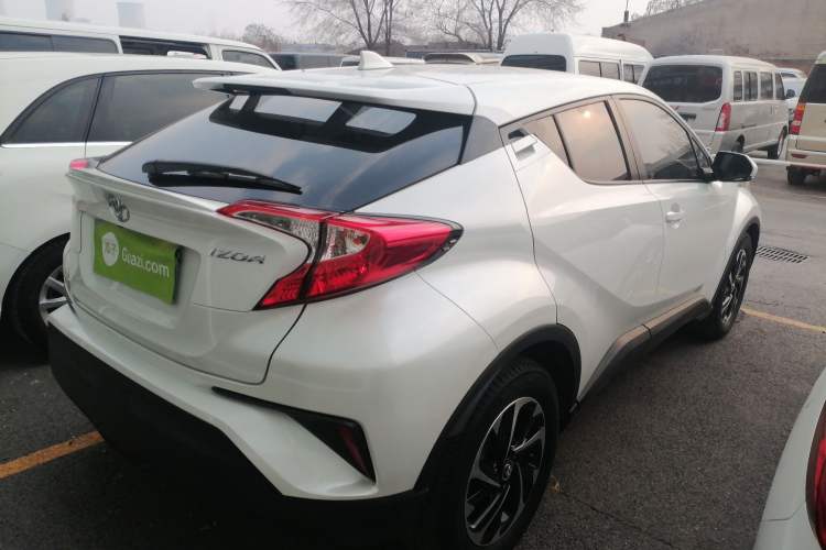 Used Toyota IZOA 2018 2.0L Yichi Version China VI Standard