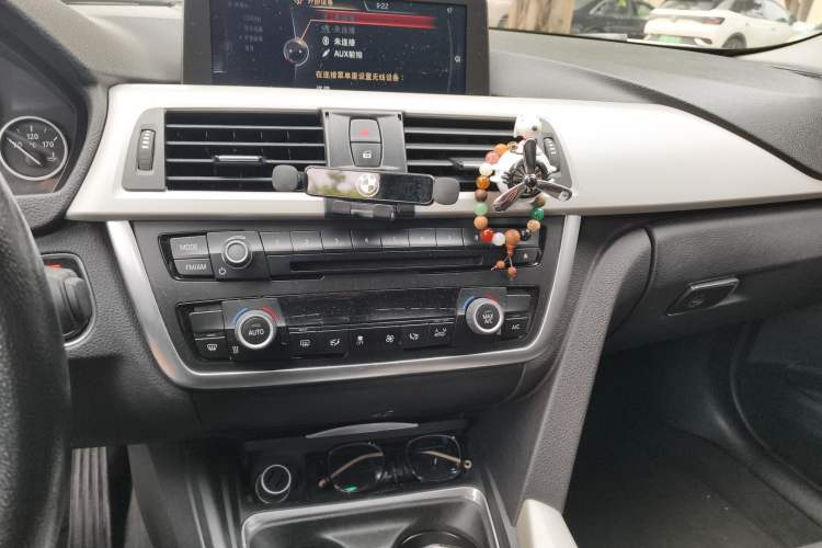 TDK.VehicleDetails.img