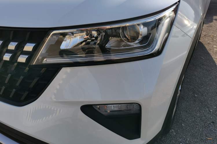 Used Wuling Alvez 2022 1.5L Manual Free-Style Model
