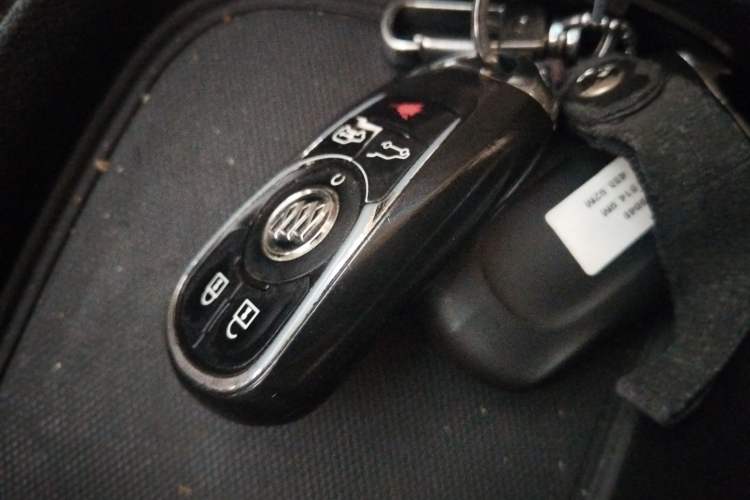 Used Buick GL8 2018 ES 28T Flagship Model China VI Standard
