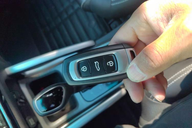 Used Geely Auto Vision X3 2017 1.5L Automatic Elite Model
