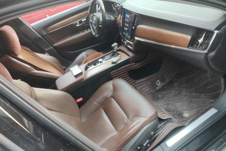 Used Volvo S90 2020 T5 Zhiyi Luxury Edition