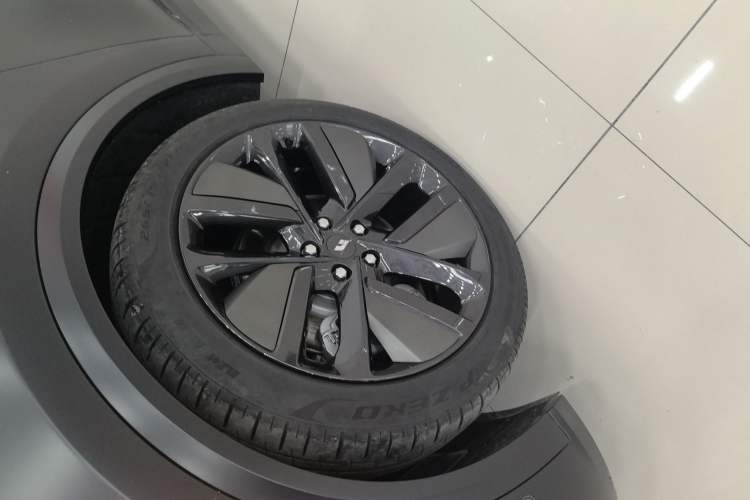 Used Li Auto L9 2022 Max model