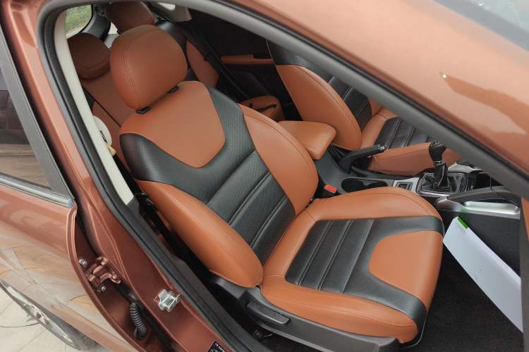 Used BAIC Senova X35 2016 1.5L Manual Luxury Edition
