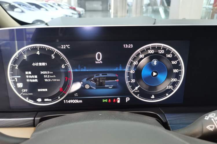 Used Buick GL8 2021 ES Landtrek 653T Luxury Model
