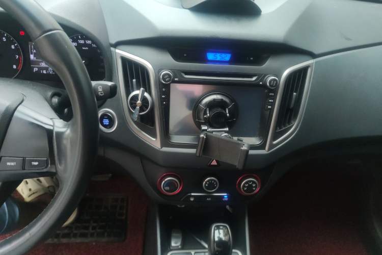 Used Hyundai ix25 2015 1.6L Automatic Two-Wheel Drive Smart GLS Trim
