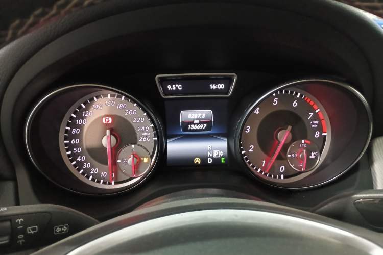 Used Mercedes-Benz GLA 2015 GLA 200 Fashion Model
