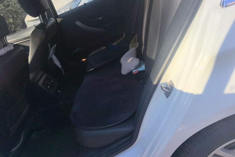 TDK.VehicleDetails.img