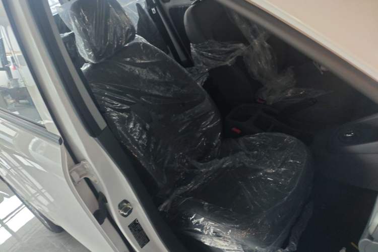 Used Wuling Hongguang New Energy 2024 All-Electric Model 300KM Standard Version
