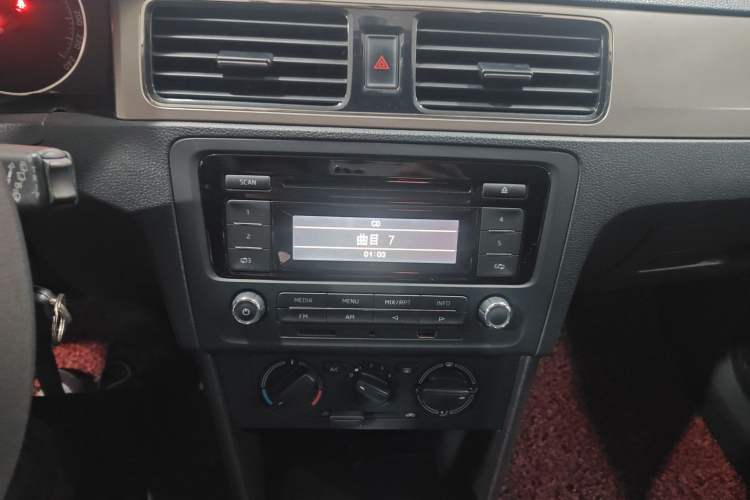 Used Skoda Rapid Spaceback 2014 1.6L Automatic Enjoyment Edition
