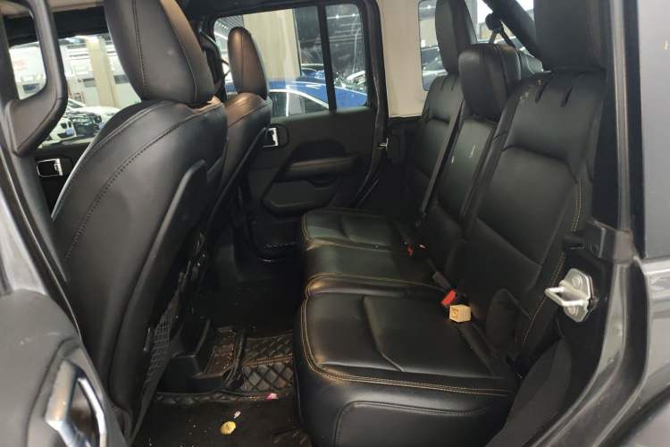 Used  Wrangler 2024 2.0T Sahara Four-Door Edition
