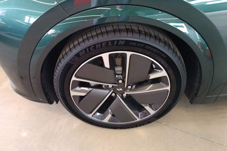 Used Li Auto L7 2025 Ultra Smart Refreshed Edition