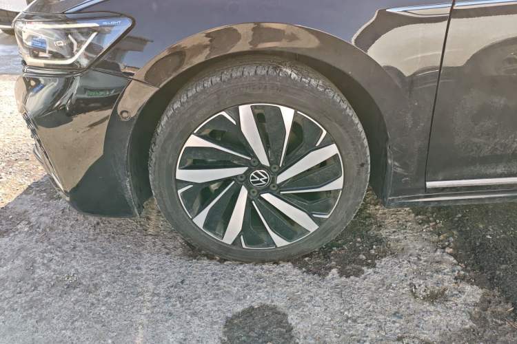 Used Volkswagen Passat 2022 330TSI Starry Luxury Edition – Exclusive Special Edition