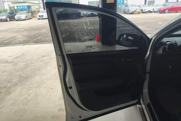 Used Soueast DX3 2018 1.5T CVT Luxury Model
