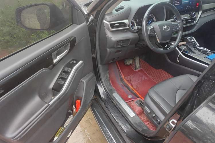 Used Toyota Highlander 2022 Dual-Engine 2.5L Four-Wheel Drive Prestige Version 7 Seats
