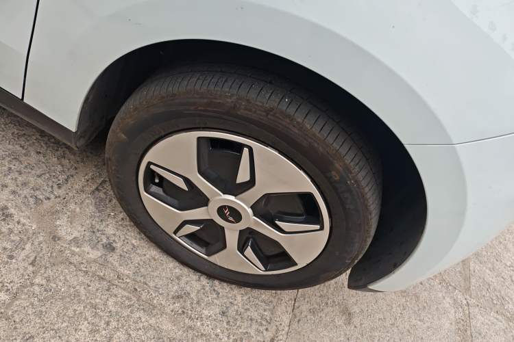 Used  3 2024 Zhi'ai Edition 330km Air