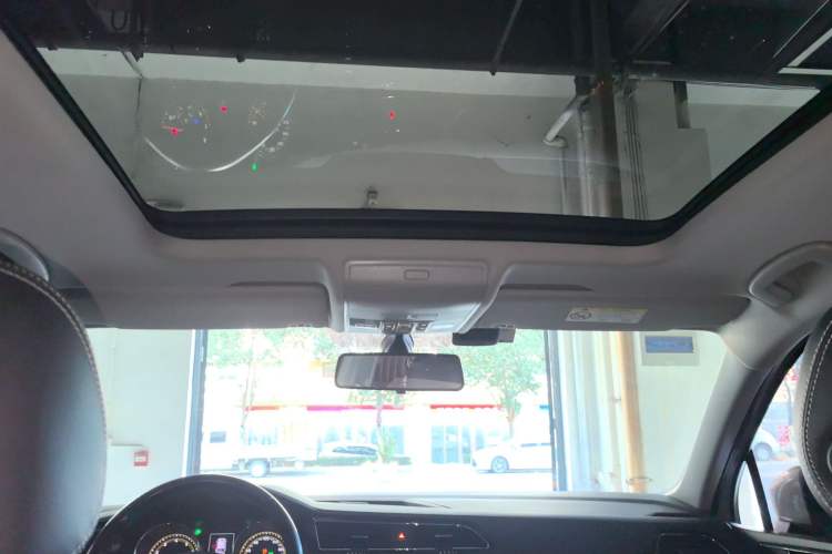 Used Volkswagen Tiguan L 2021 330TSI Automatic Two-Wheel Drive Smart Edition