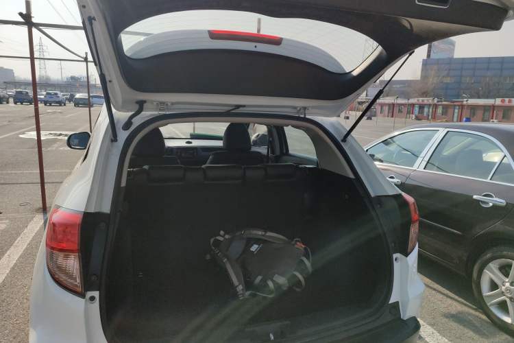 Used Honda Vezel 2015 1.8L CVT 2WD Elite Model