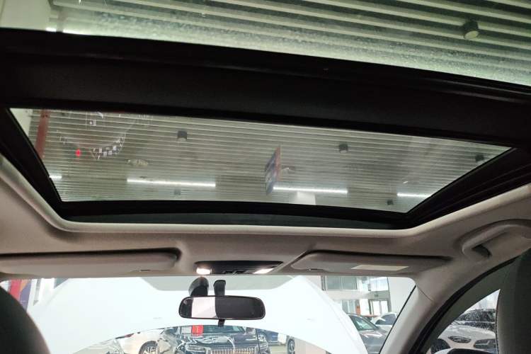 Used Honda Vezel 2020 1.5L CVT Pioneer Edition