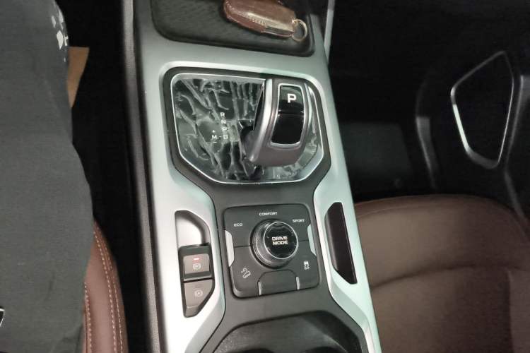 Used Geely Auto Haoyue 2022 1.8TD Automatic Prestige 7-Seater
