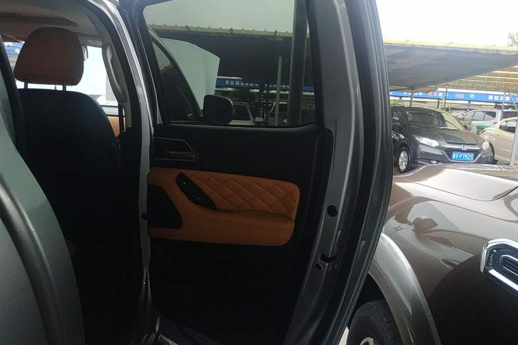 Used Great Wall Poer 2021 2.0T Global Version Automatic Diesel 4x4 Sporty Standard Cab GW4D20M
