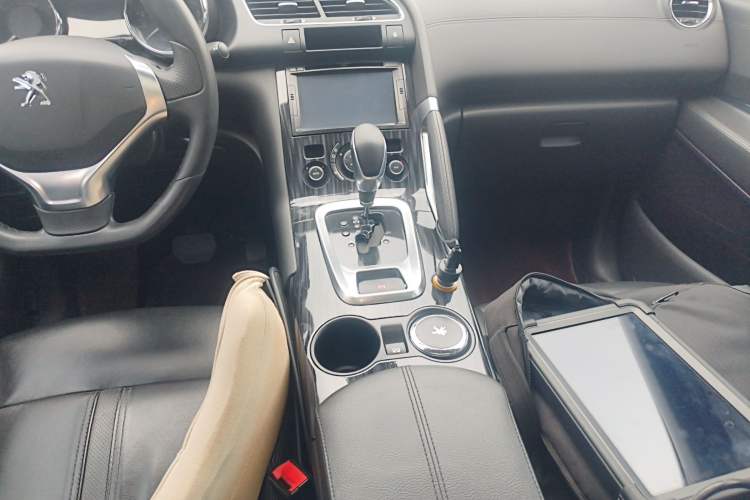 Used Peugeot 3008 2015 2.0L Automatic Trend Edition
