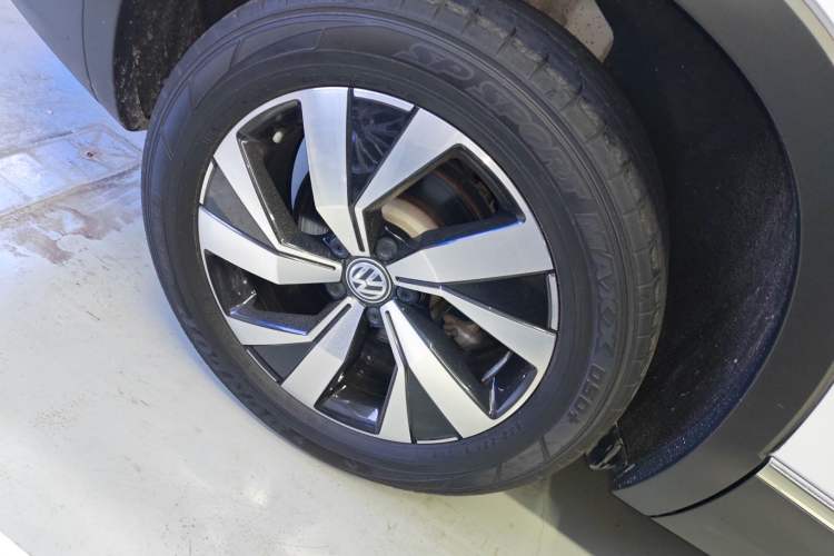 Used Volkswagen Tayron 2022 330TSI Two-Wheel Drive Luxury Smart Connectivity Version