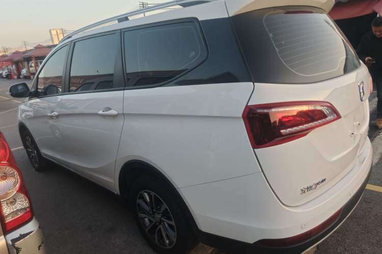 Used Baojun 730 2019 1.5L Manual Fashion Model 7-seater China VI
