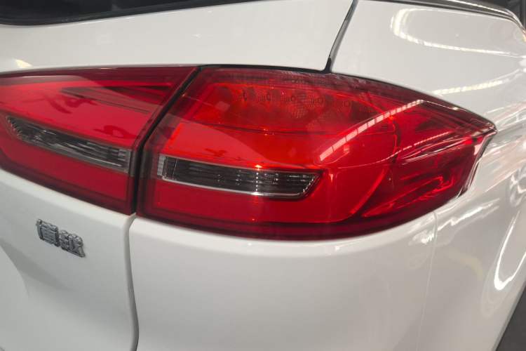 Used Geely Auto Emgrand X7 Sport 2016 1.8TD Automatic Smart Connectivity Version
