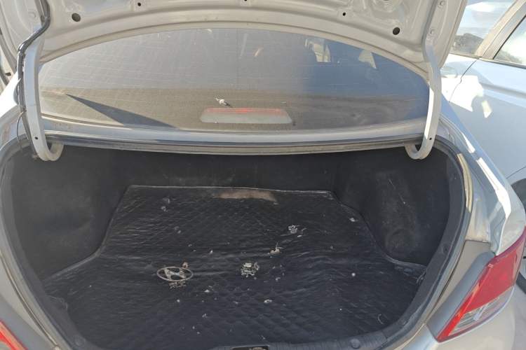 Used Hyundai Verna 2014 1.4L Automatic Leading-Edge GLX
