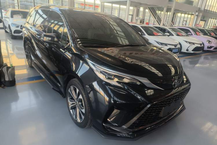 Used Toyota Granvia 2024 2.5L Hybrid Prestige ULTRA Edition